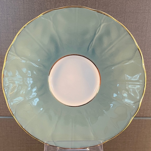 Aynsley Tea Cup and Saucer. Sage Green, Floral, Scalloped, Textural, Fluted. - Picture 10 of 12